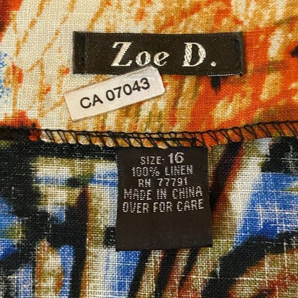 Zoe D. 100% Linen Maximalist Peacock Feather Abstract Design Mini Skirt - Picture 3 of 4